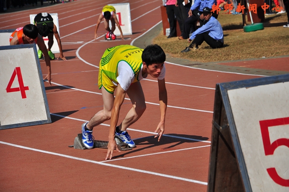 学校2015年田径运动会暨教职工运动会圆满落幕