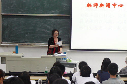 潮州歌册民间女歌手杨佩华走进韩师课堂-韩山