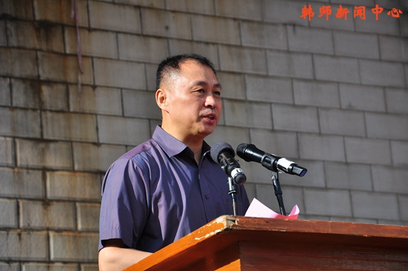 学校2015年田径运动会暨教职工运动会圆满落幕