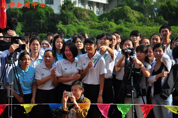 学校2015年田径运动会暨教职工运动会圆满落幕