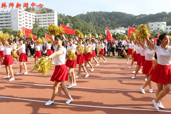 学校2015年田径运动会暨教职工运动会圆满落幕