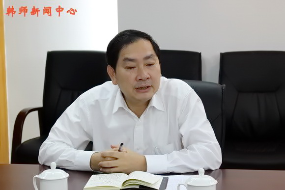 学校党委常委会召开专题学习会
